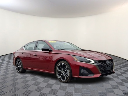 2024 Nissan Altima 2.5 SR Sedan