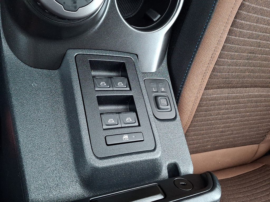 2023 Ford Bronco 4-Door Outer Banks - Photo 25