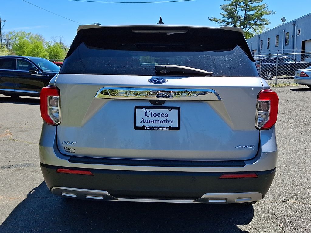 2022 Ford Explorer XLT - Photo 8