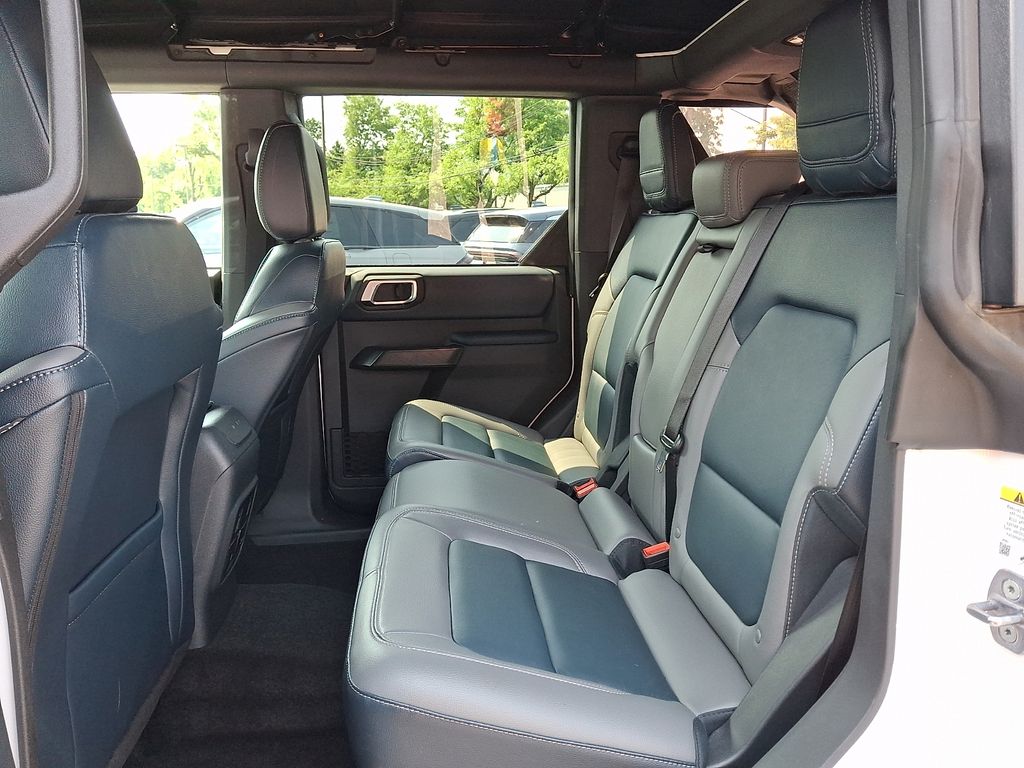 2024 Ford Bronco 4-Door Outer Banks - Photo 14