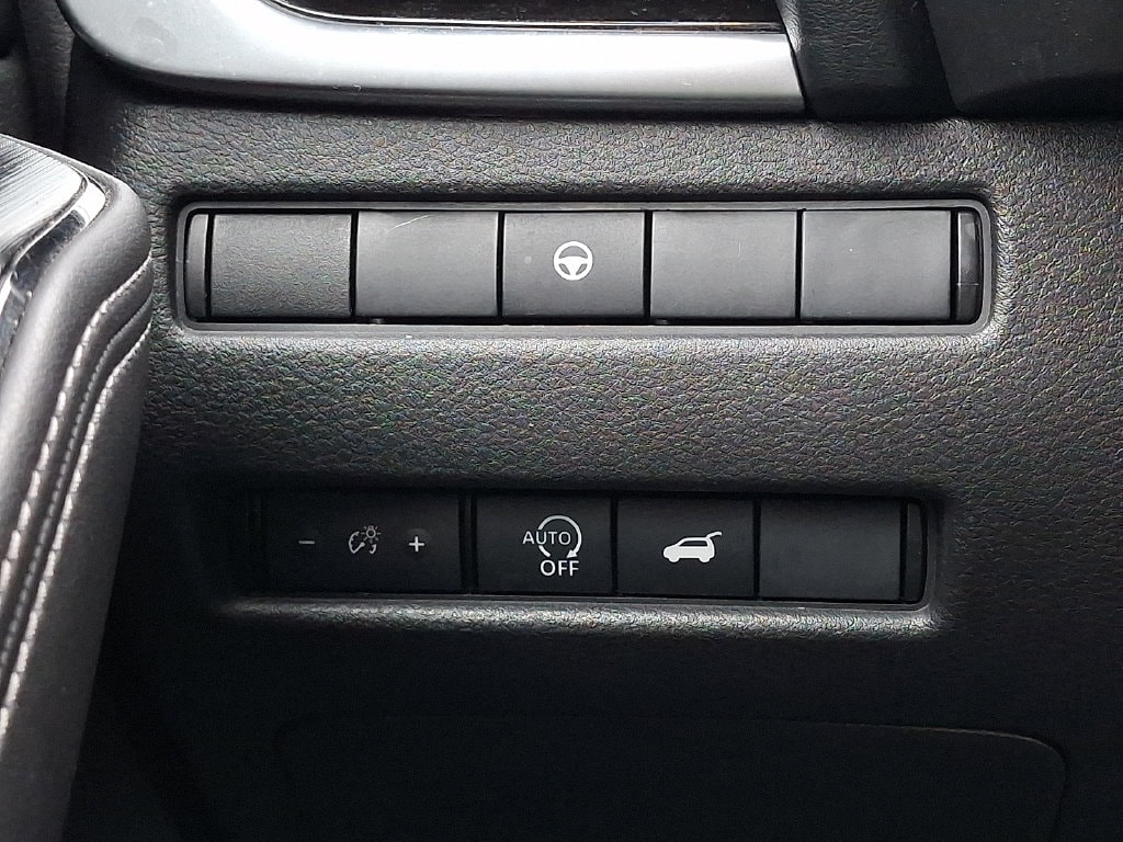 2023 Nissan Rogue SL - Photo 25