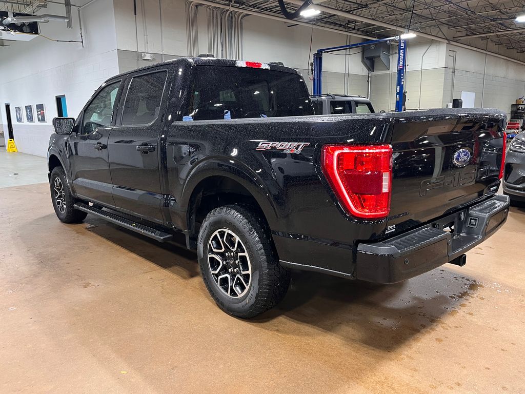 2023 Ford F-150 XLT photo 4