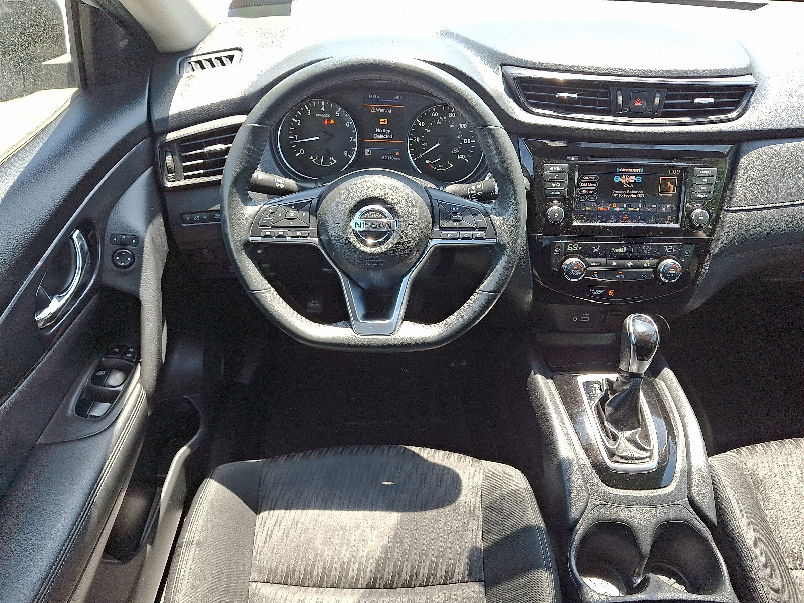 Used 2018 Nissan Rogue SV with VIN KNMAT2MVXJP543619 for sale in Lawrence, NJ