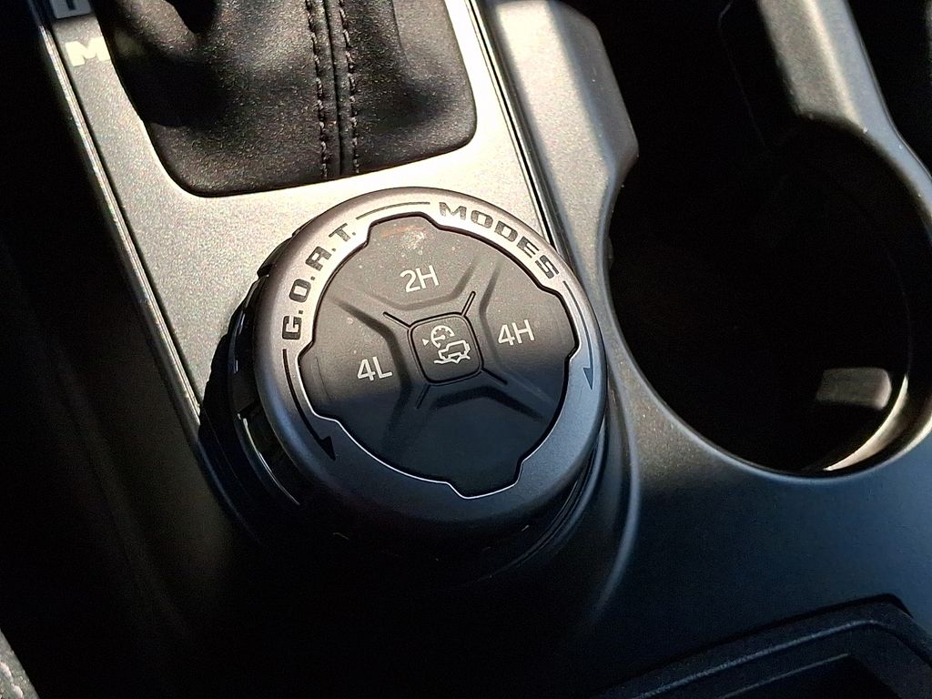 2024 Ford Bronco 4-Door Outer Banks - Photo 28