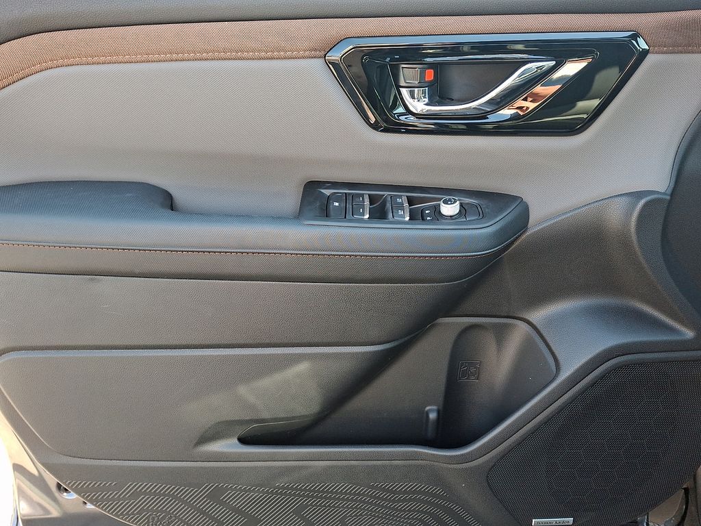 2026 Subaru Forester Sport - Photo 9