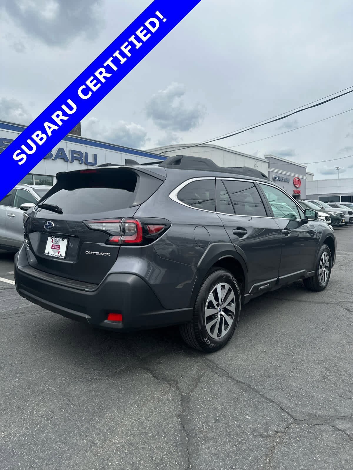 2025 Subaru Outback Premium photo 3