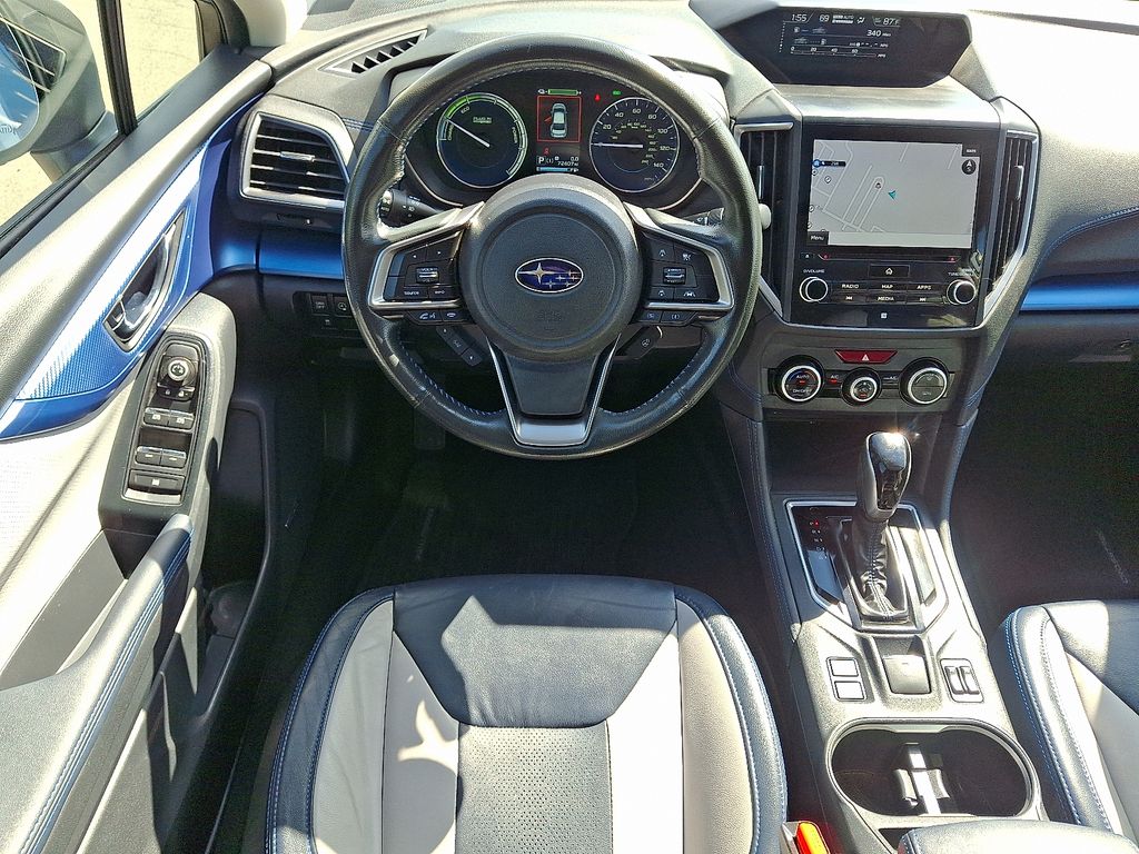 2022 Subaru Crosstrek Hybrid photo 2