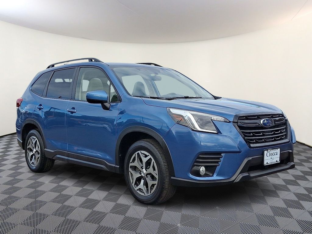 2023 Subaru Forester Premium