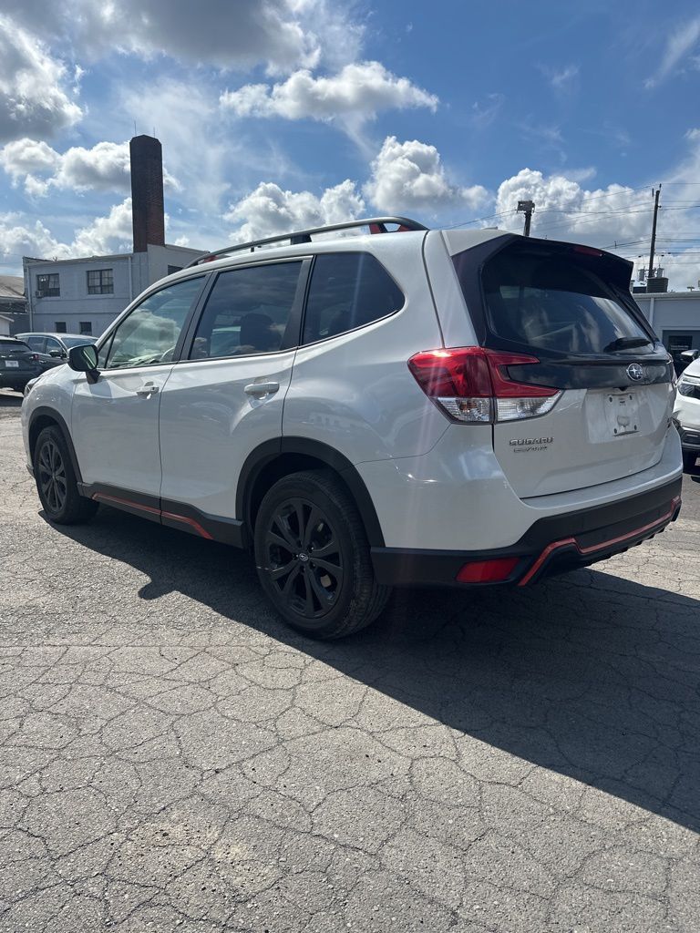 2023 Subaru Forester Sport photo 3