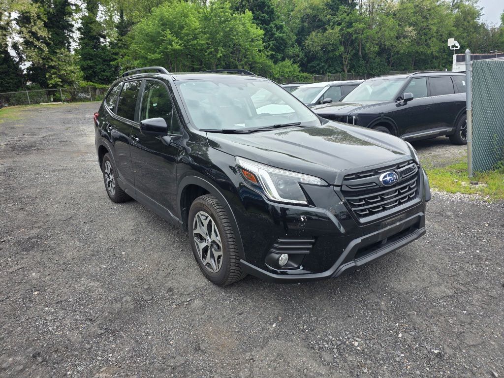 2022 Subaru Forester Premium's photo