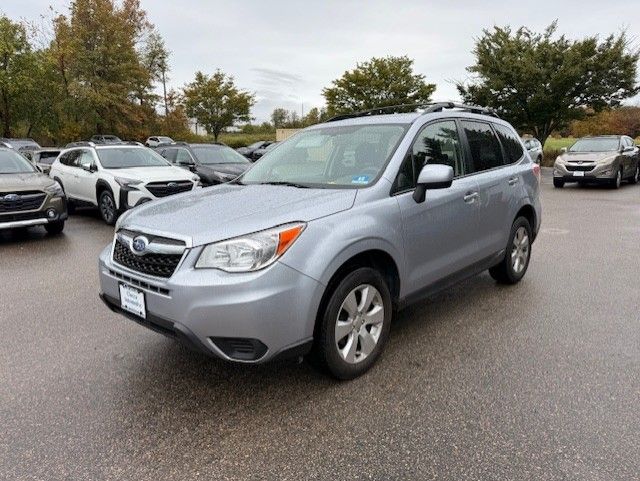 2016 Subaru Forester 2.5i Premium photo 2