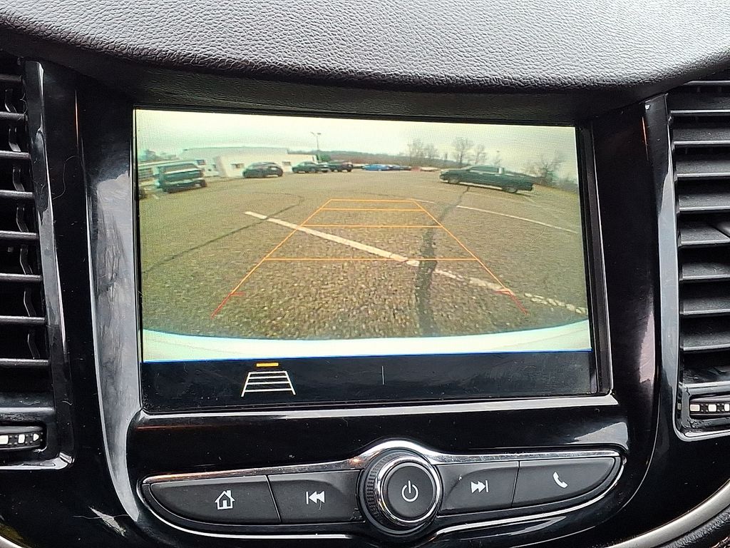 2019 Chevrolet Trax LS photo 4