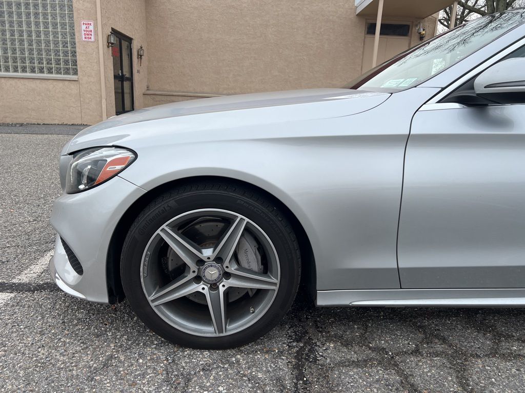 2016 Mercedes Benz C 300 4MATIC photo 4