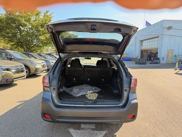 2023 Subaru Outback Premium photo 2
