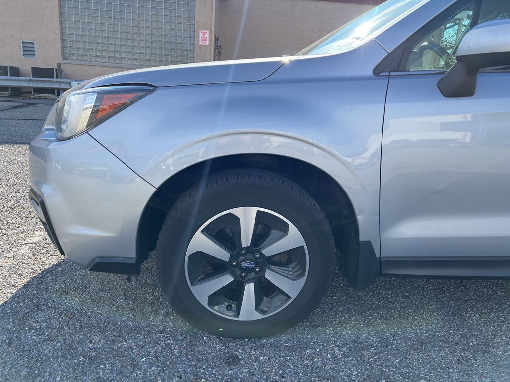 2018 Subaru Forester 2.5i Limited photo 4