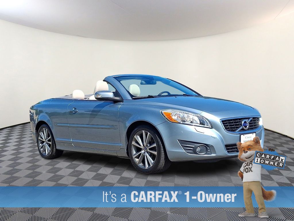 2013 Volvo C70 T5's photo