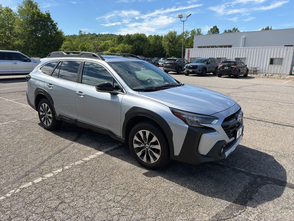 2023 Subaru Outback Limited's photo