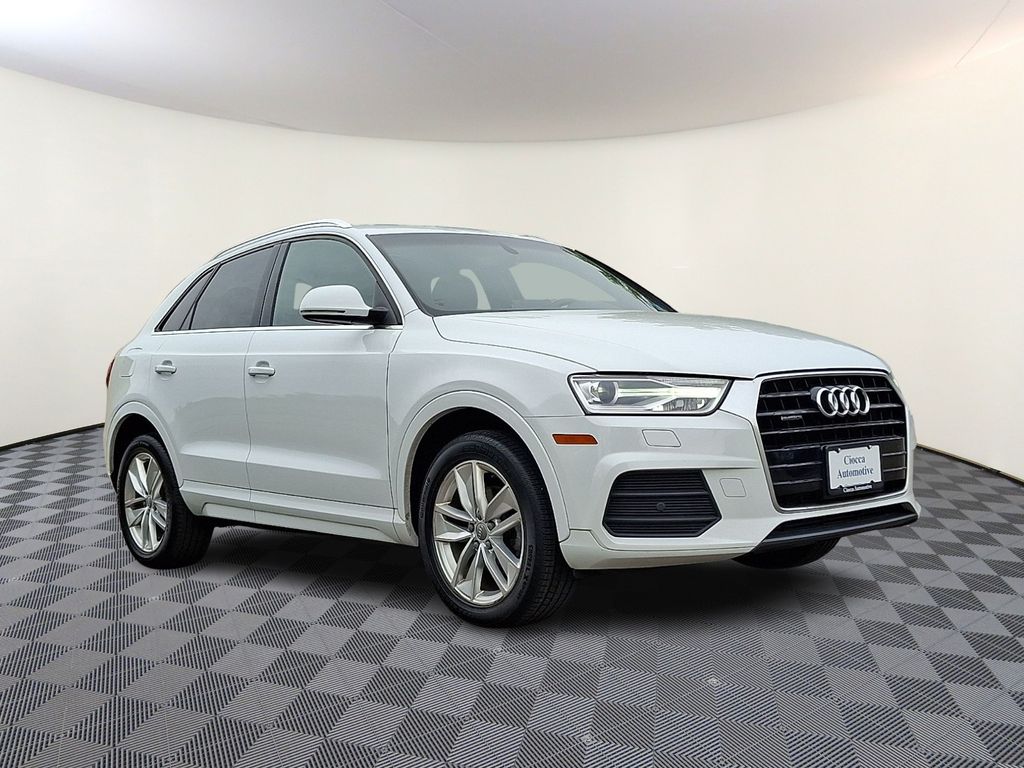 2017 Audi Q3 2.0T Premium Plus Tiptronic quattro's photo