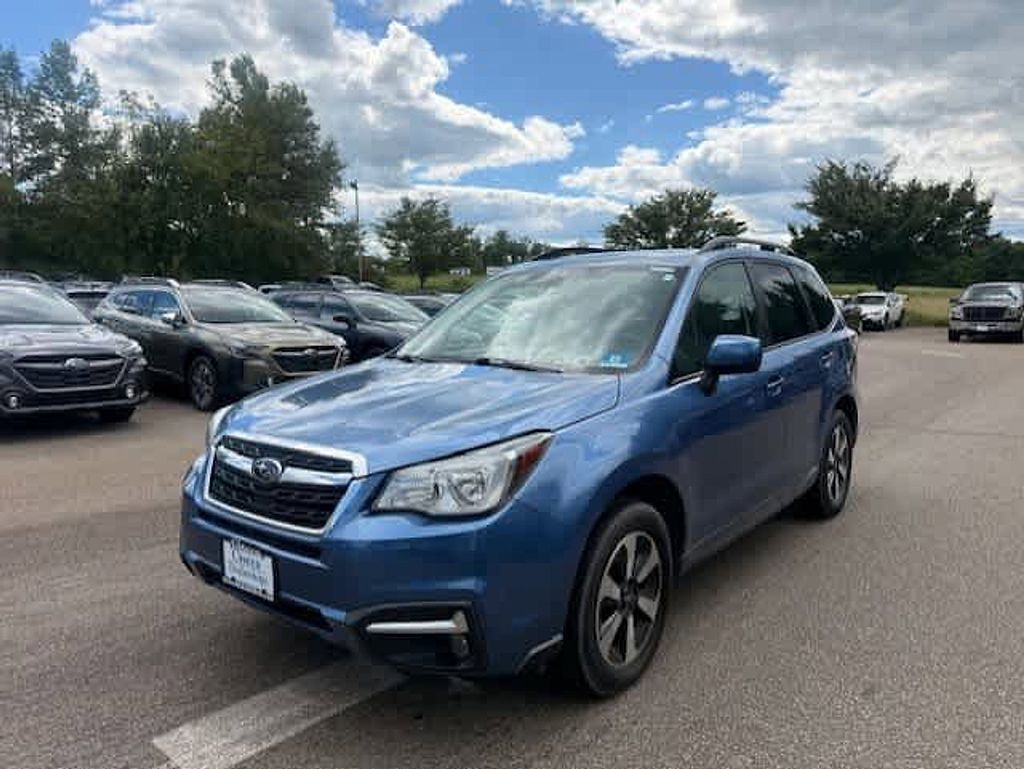 2018 Subaru Forester 2.5i Premium photo 3
