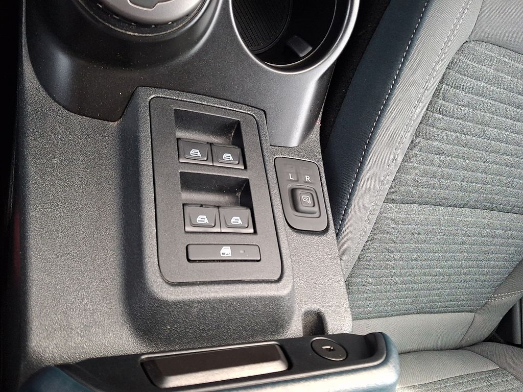 2022 Ford Bronco 4-Door Outer Banks - Photo 26