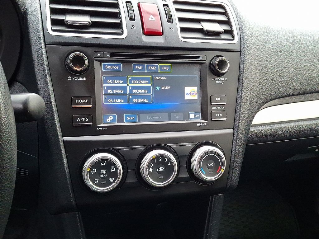 2016 Subaru Crosstrek 2.0i photo 3