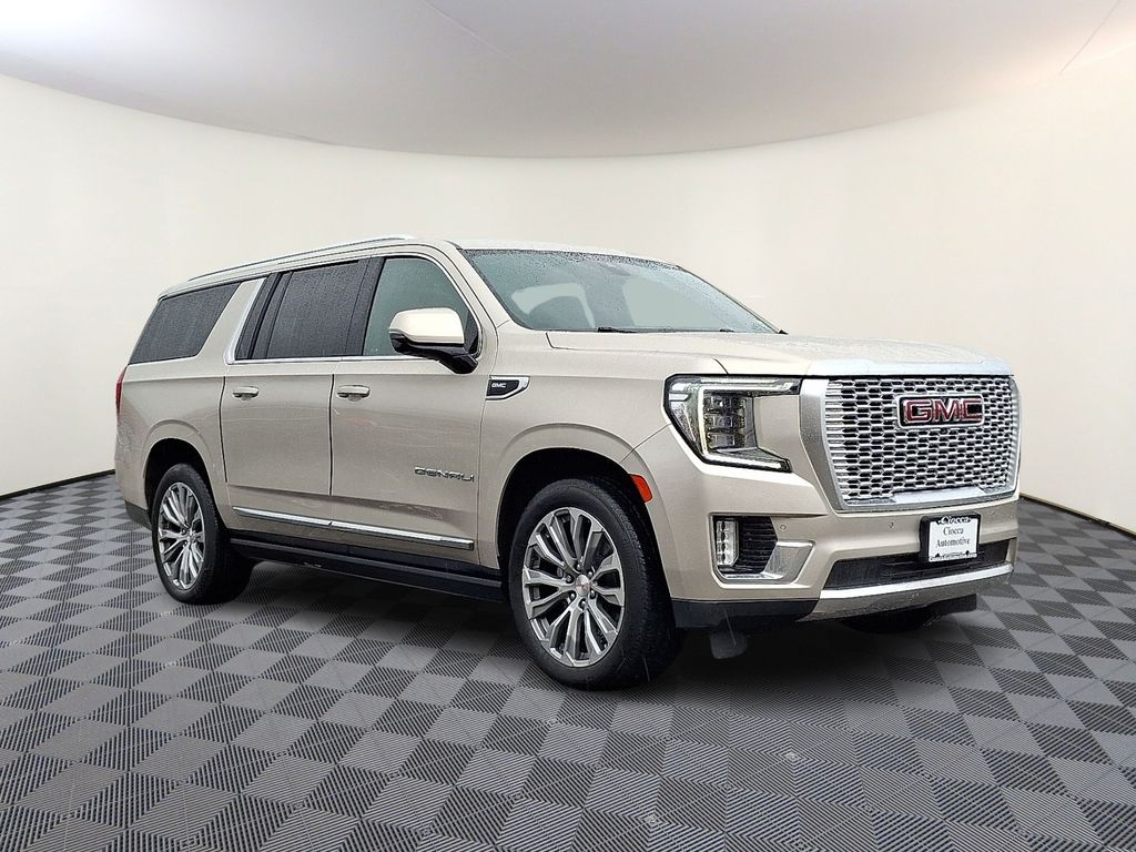 2021 GMC Yukon XL Denali's photo