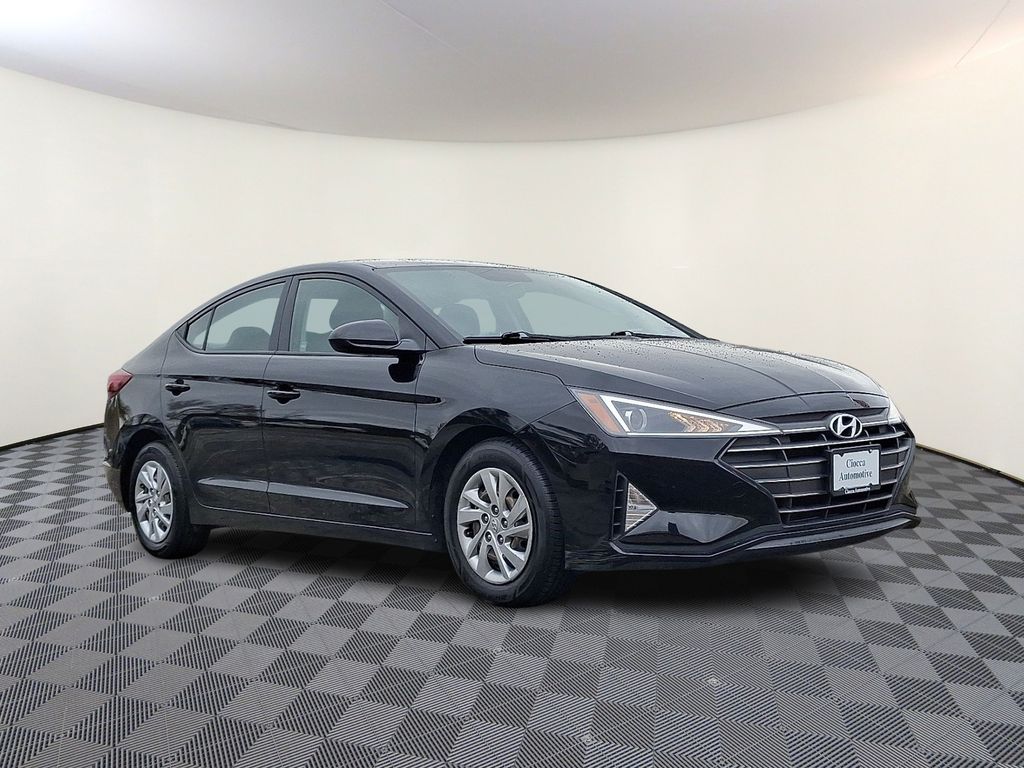 2019 Hyundai Elantra SE