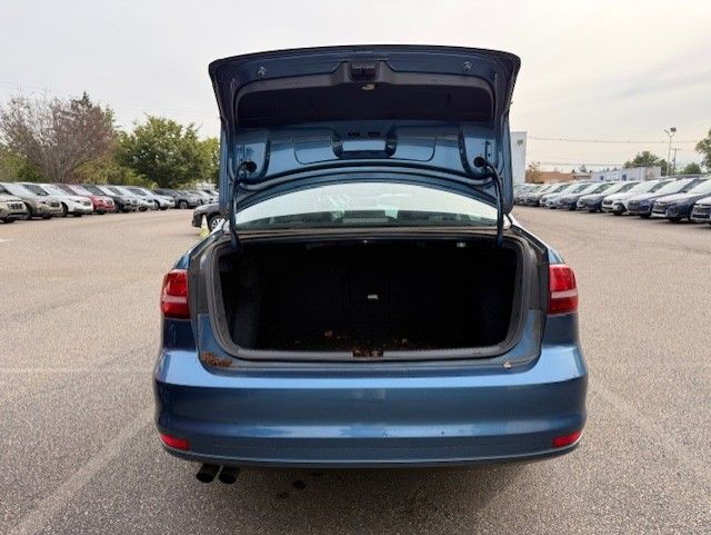 2017 Volkswagen Jetta 1.4T SE photo 4