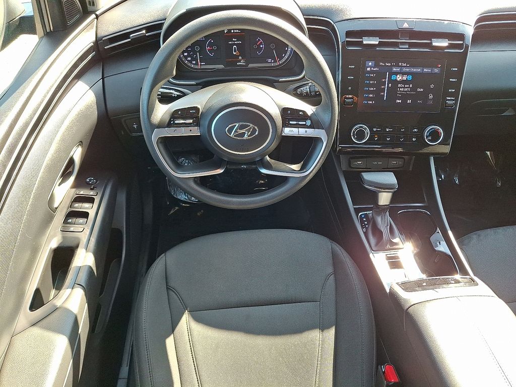 2022 Hyundai Tucson SEL photo 2