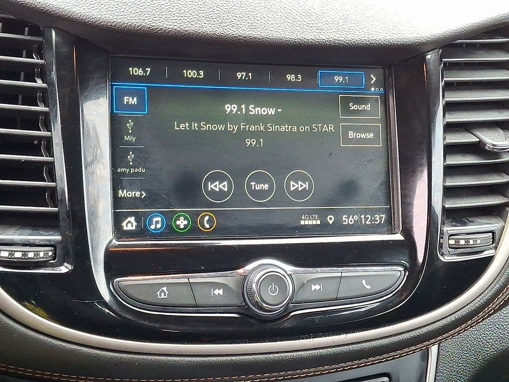 2019 Chevrolet Trax LS photo 3