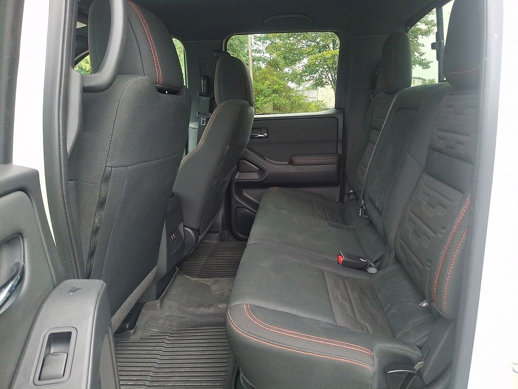 2024 Nissan Frontier PRO-4X - Photo 13