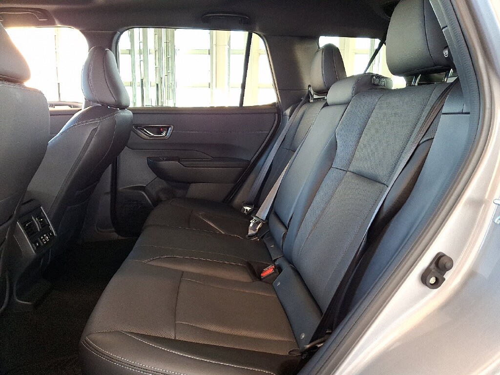 2026 Subaru Outback Touring XT - Photo 9