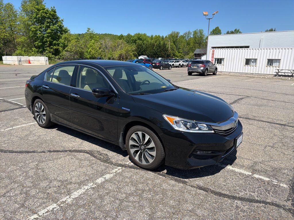 2017 Honda Accord Hybrid's photo