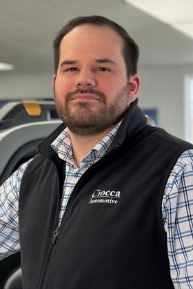 Staff member Wesley Paige from ID_2b0bd27da2c7