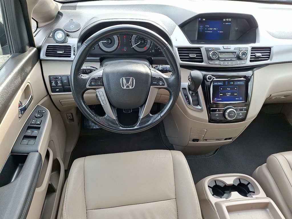 2015 Honda Odyssey EX-L photo 2