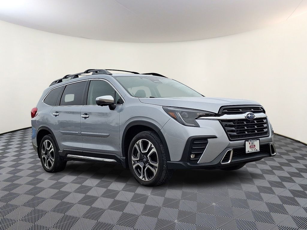 2023 Subaru Ascent Touring's photo