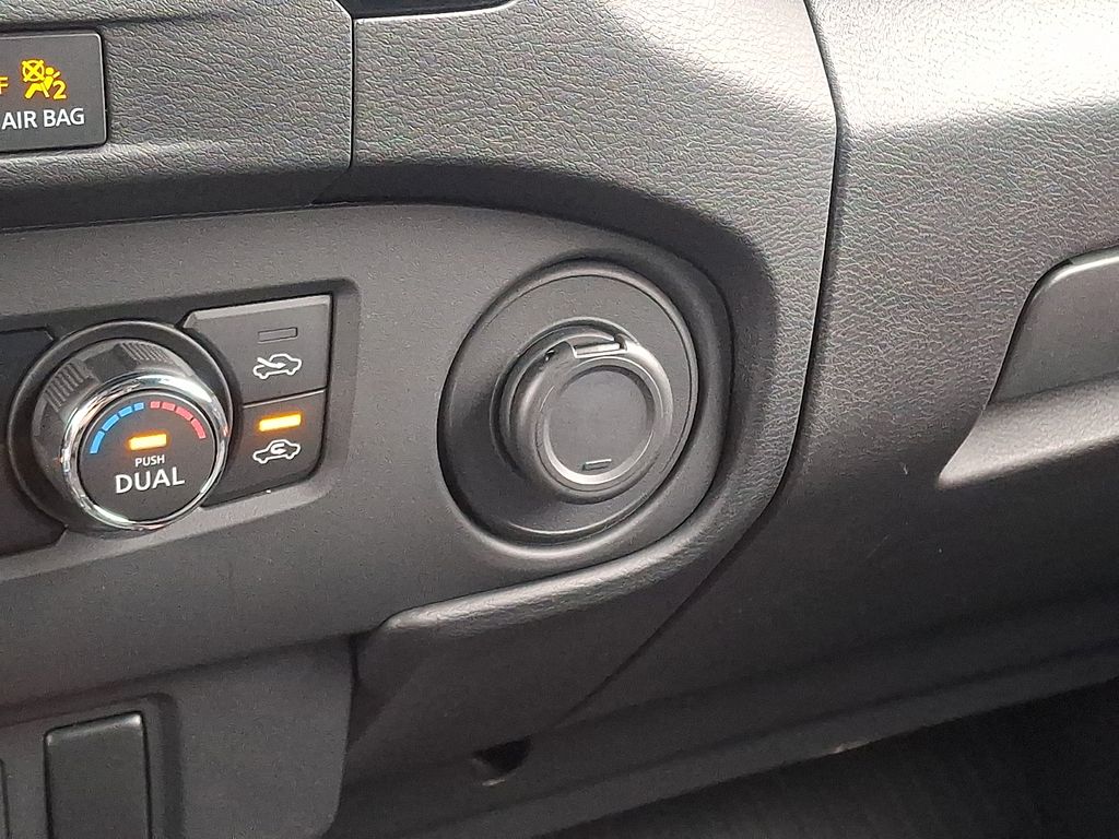 2024 Nissan Frontier PRO-4X - Photo 24