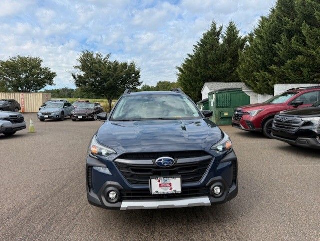 2023 Subaru Outback Limited photo 2