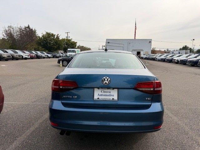 2017 Volkswagen Jetta 1.4T SE photo 3