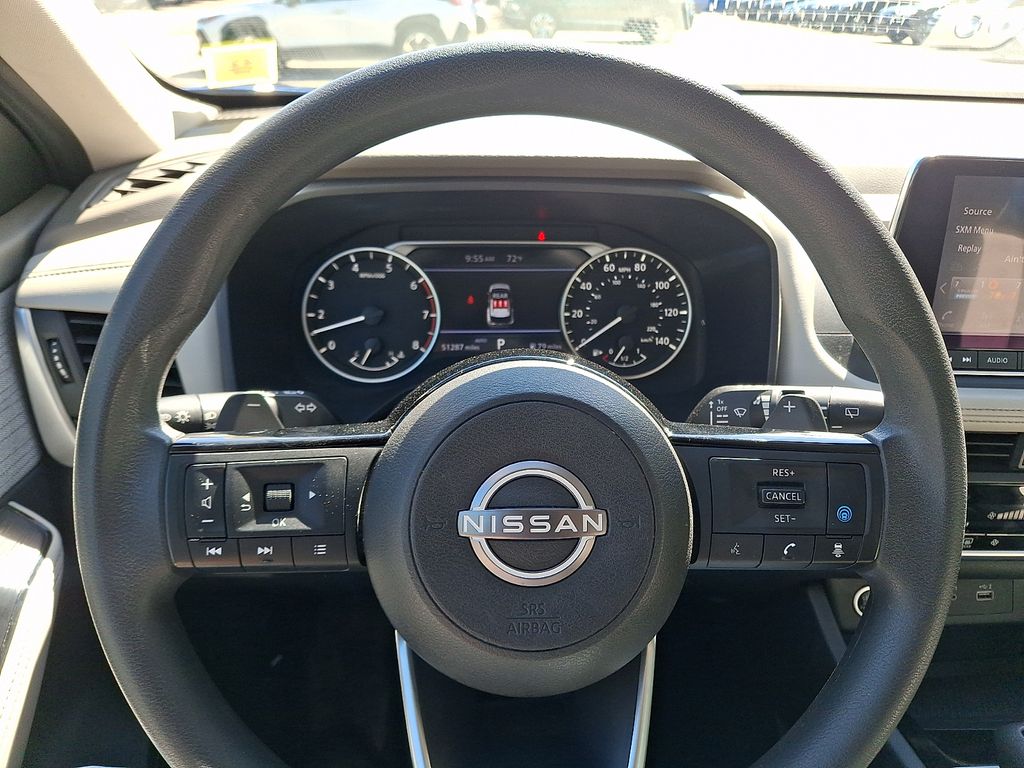 2023 Nissan Rogue SV - Photo 18
