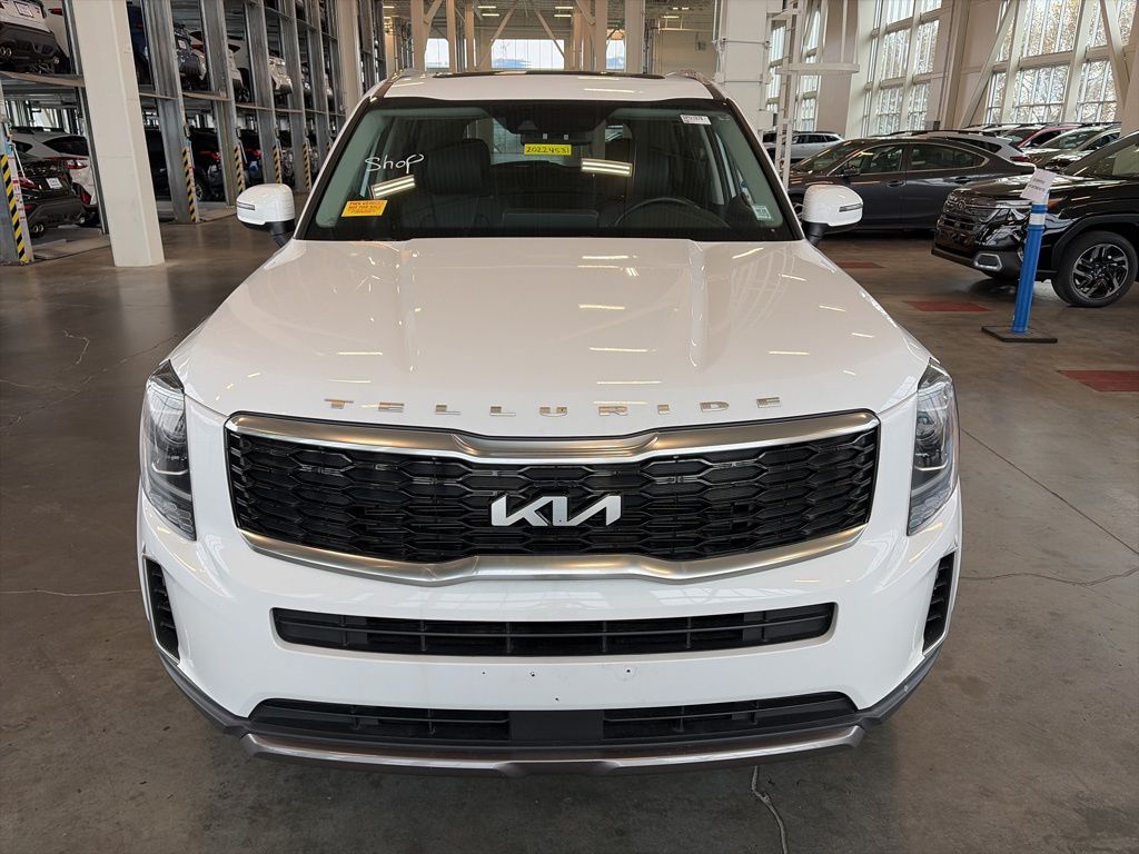 2022 Kia Telluride S photo 2