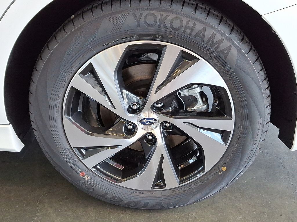 2025 Subaru Legacy Premium - Photo 8