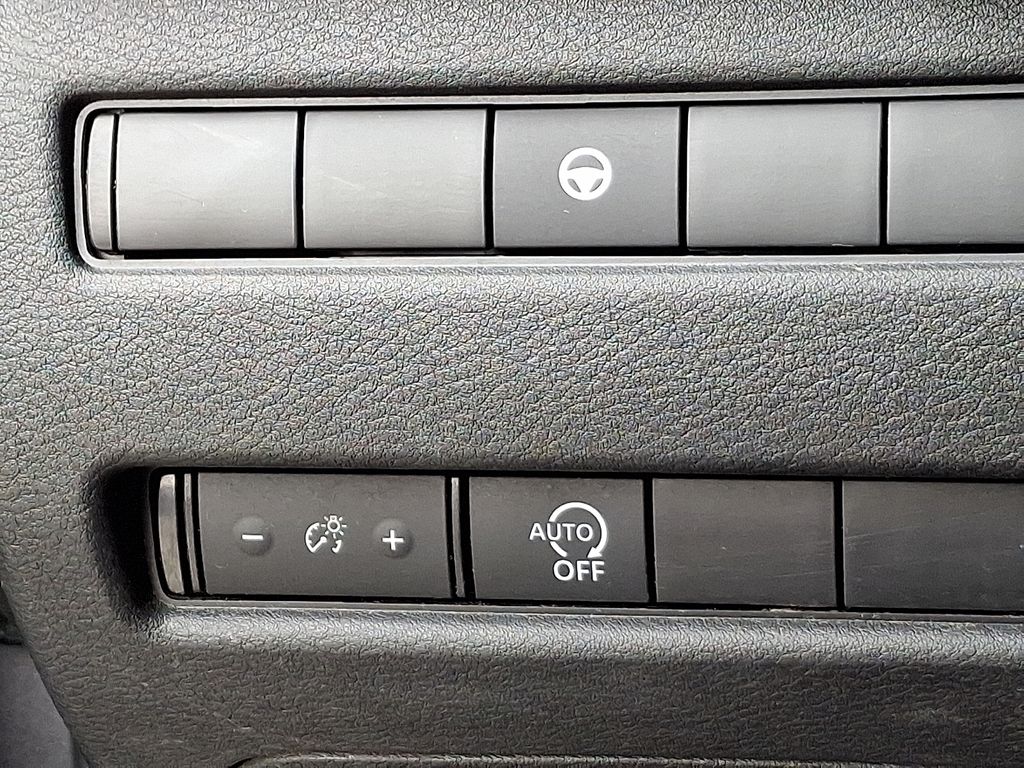 2023 Nissan Rogue SV - Photo 26