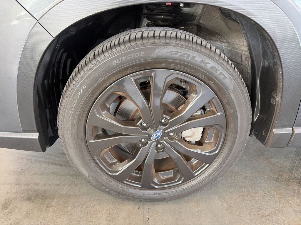 2023 Subaru Forester Sport photo 3