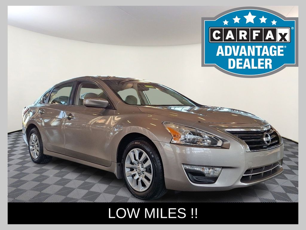 Used 2013 Nissan Altima Sedan S with VIN 1N4AL3AP4DC153578 for sale in Quakertown, PA
