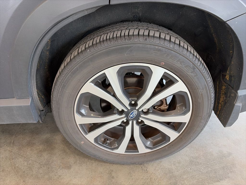 2022 Subaru Forester Limited photo 3