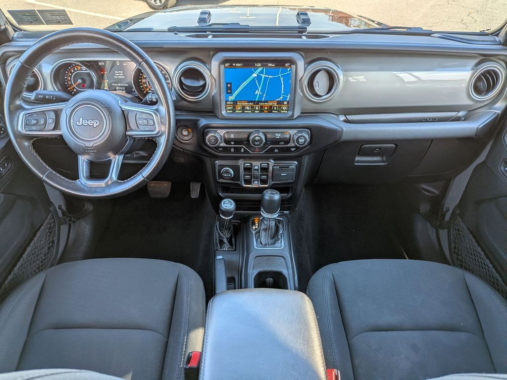 2022 Jeep Wrangler Unlimited Sahara - Photo 22