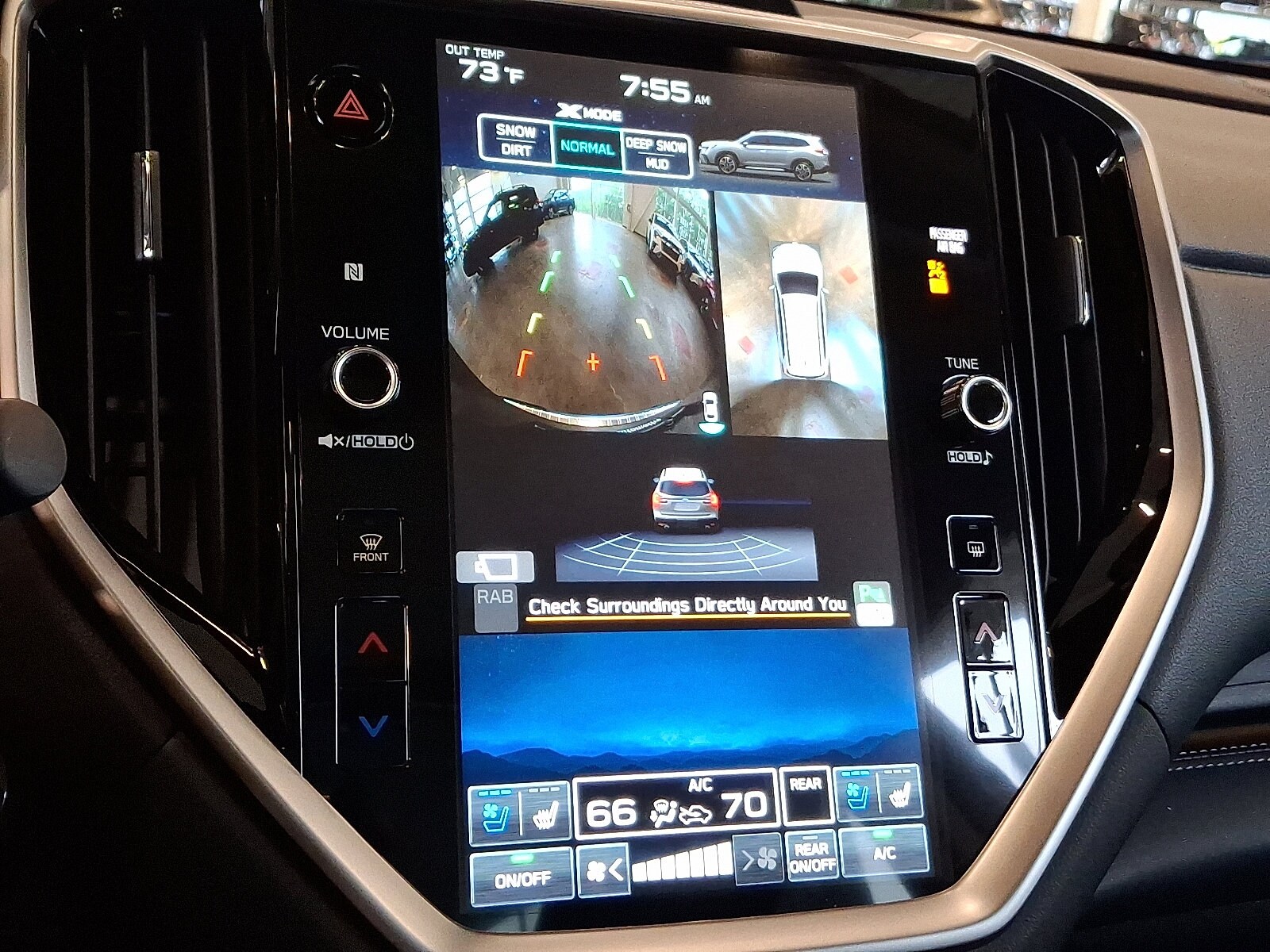 2025 Subaru Ascent Touring photo 3