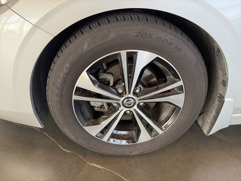 2020 Nissan Sentra SV photo 4