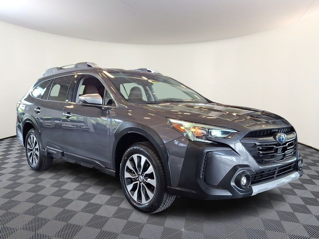 2023 Subaru Outback Touring's photo